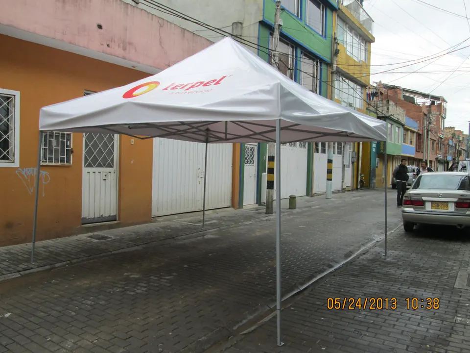 Toldo plegable, foto 1 de 15